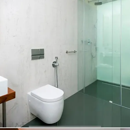 Apartment Paradise *