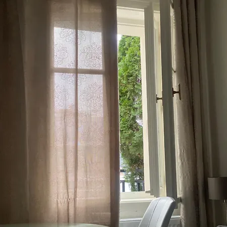 Paradise Apartment *